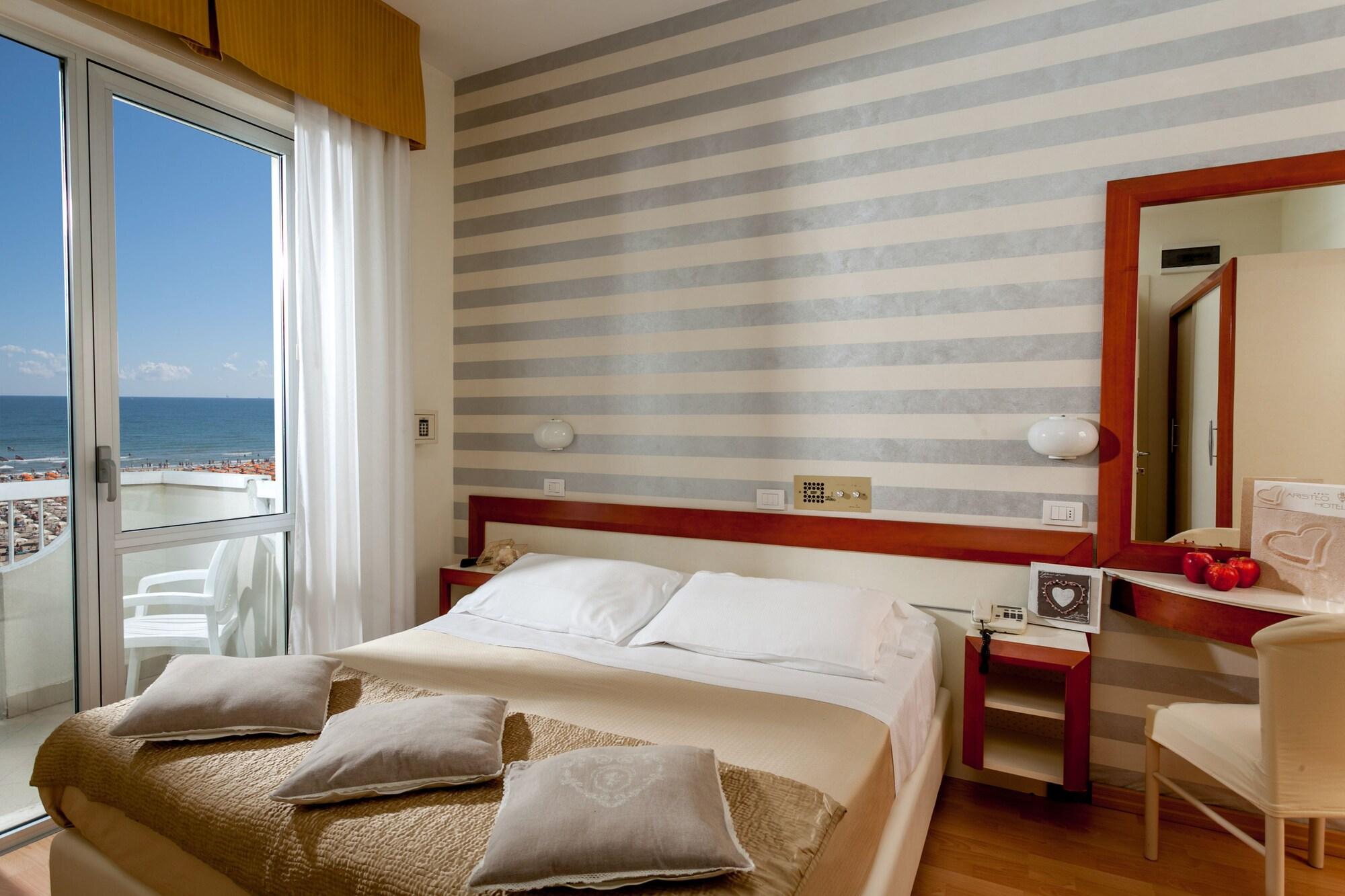Hotel Aristeo Rimini Esterno foto