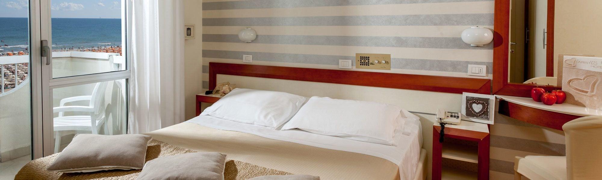 Hotel Aristeo Rimini Esterno foto
